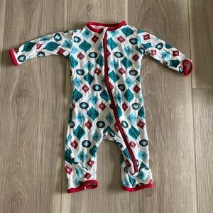 Kickee pants onesie. Super soft and cute!